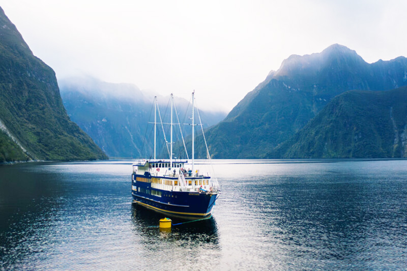 Milford-Sound-package